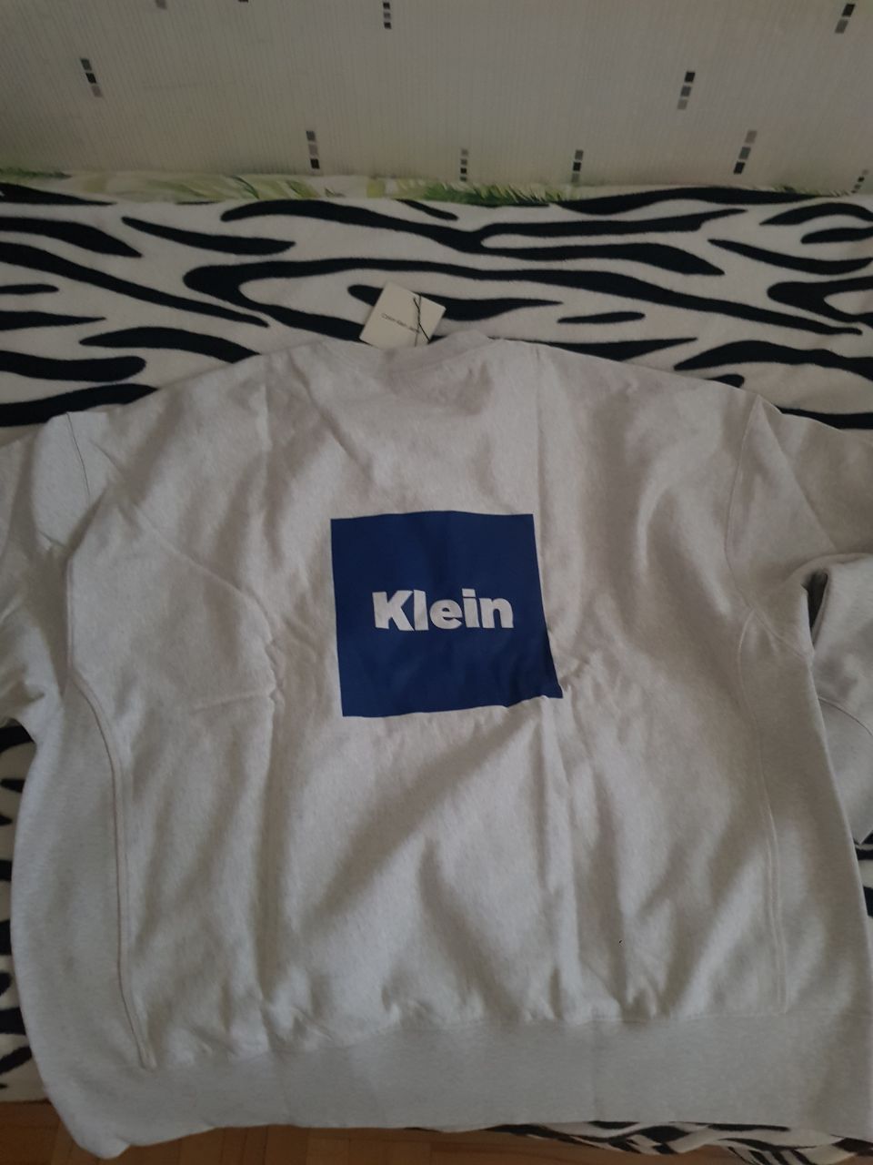 Свитшот Calvin Klein новый