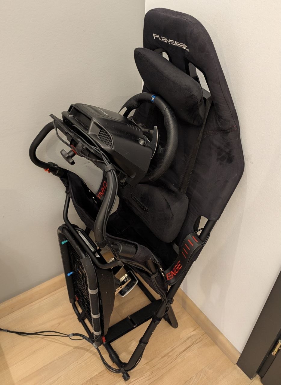 Руль Logitech G29 + кресло Playseat (комплект с педалями)