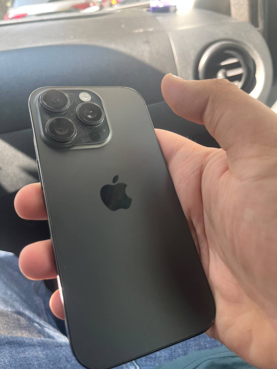 iPhone 16 Pro, АКБ 92%