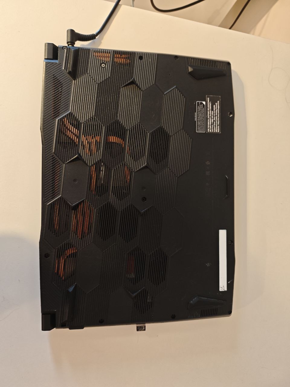 Игровой ноутбук MSI Katana 15 B12VGK RTX 4070 / i7-12650H / 16 ГБ / 1 ТБ