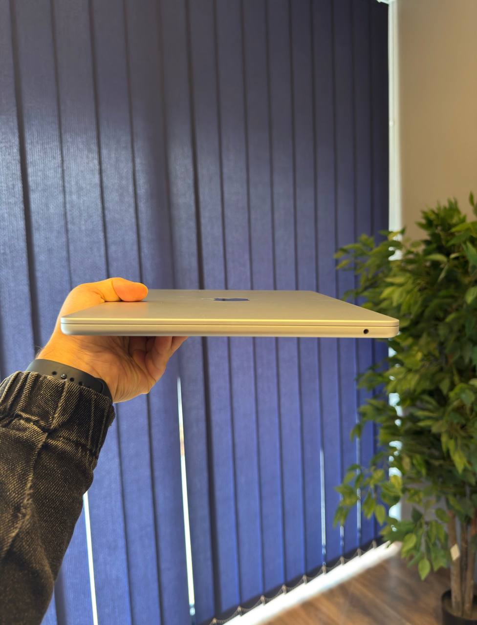 MacBook Air M2 Silver 8/256 ГБ
