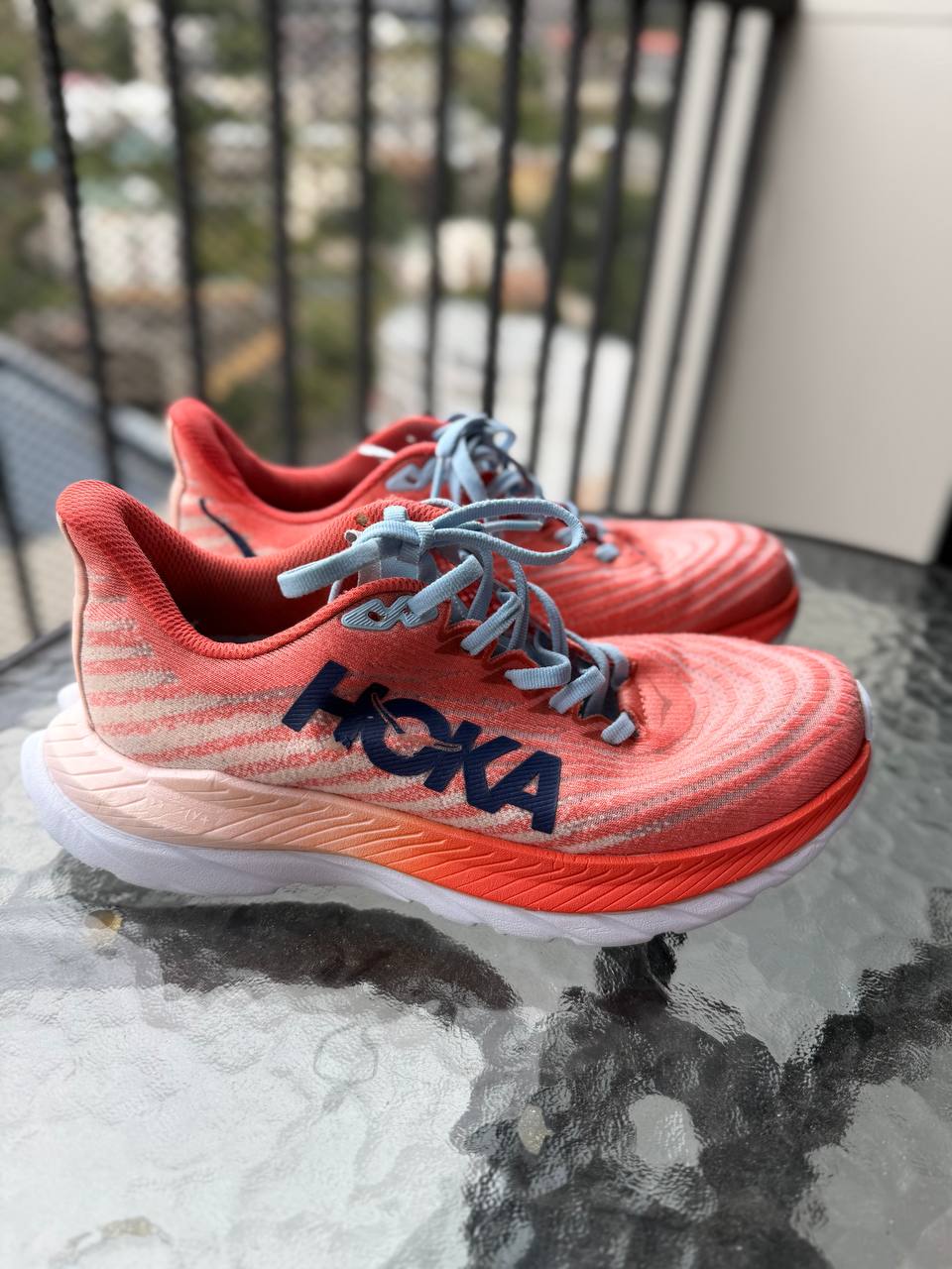 Женские кроссовки Hoka, размер 37.5