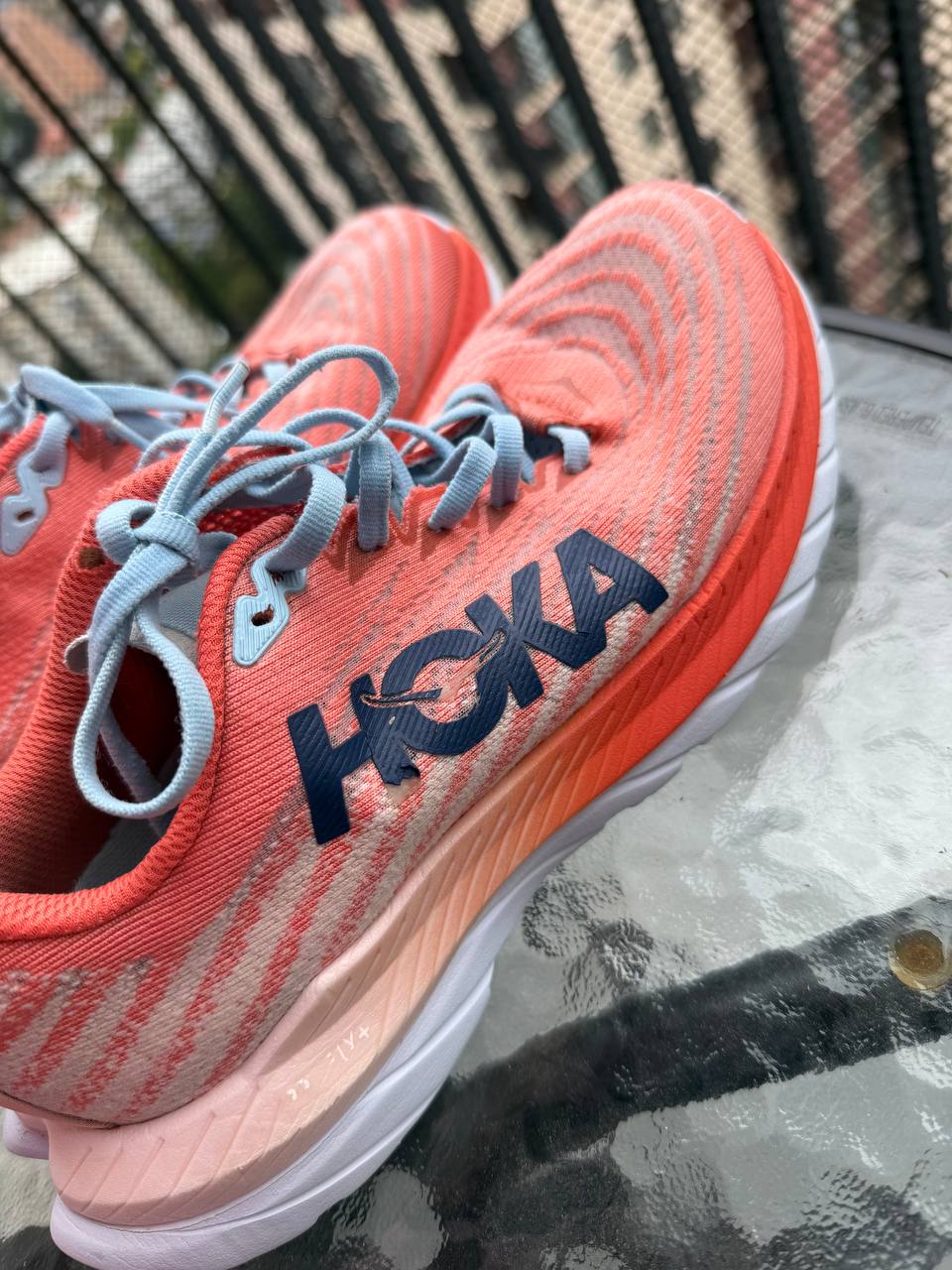 Женские кроссовки Hoka, размер 37.5