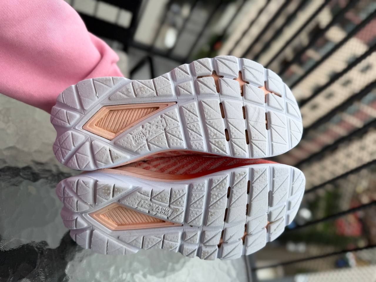 Женские кроссовки Hoka, размер 37.5