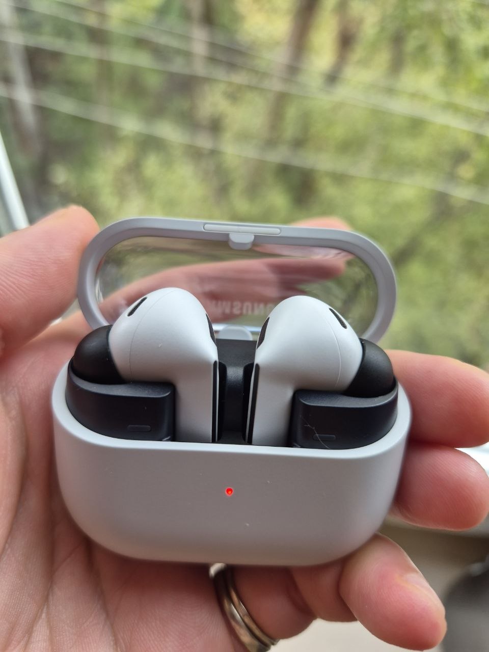 Наушники Samsung Galaxy Buds 3 Pro