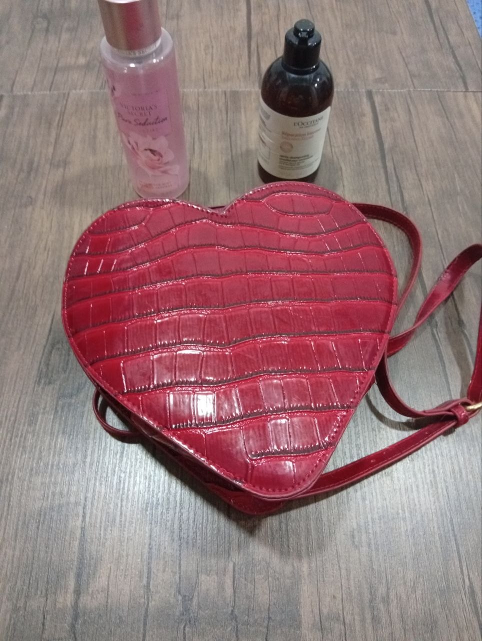Сумочка + спрей Victoria's Secret + L'Occitane