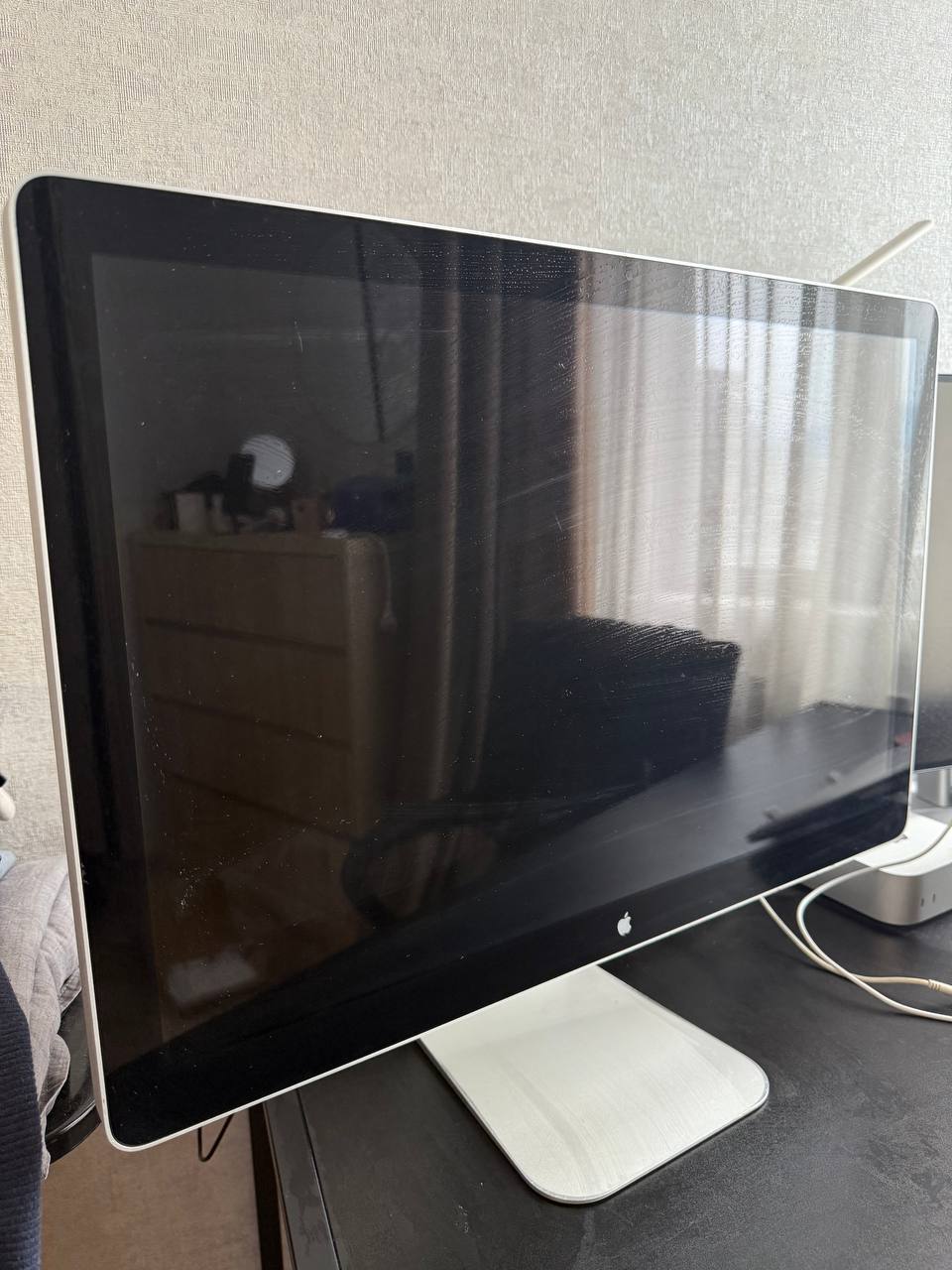 Монитор Apple LED Cinema Display A1267 24"