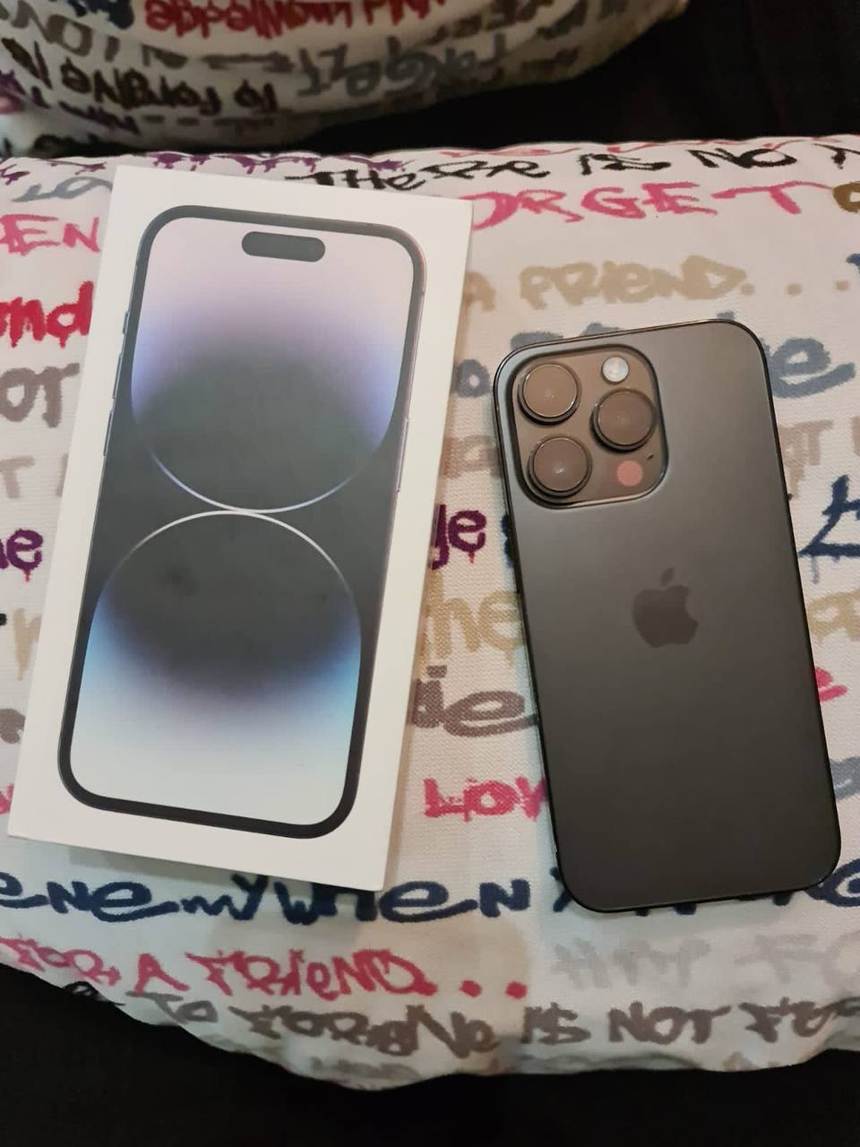 iPhone 14 Pro, сим-версия, 1200 лари