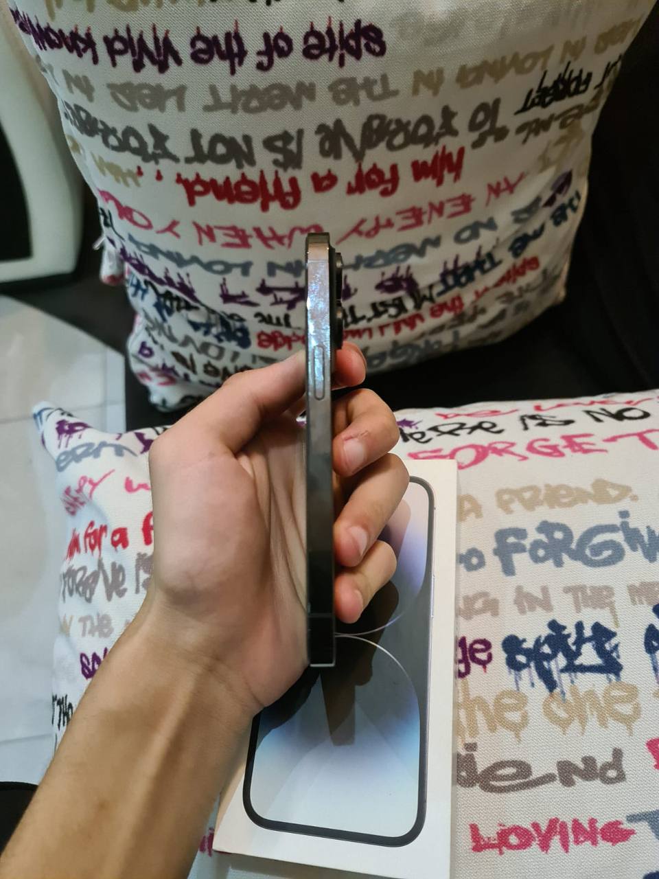 iPhone 14 Pro, сим-версия, 1200 лари