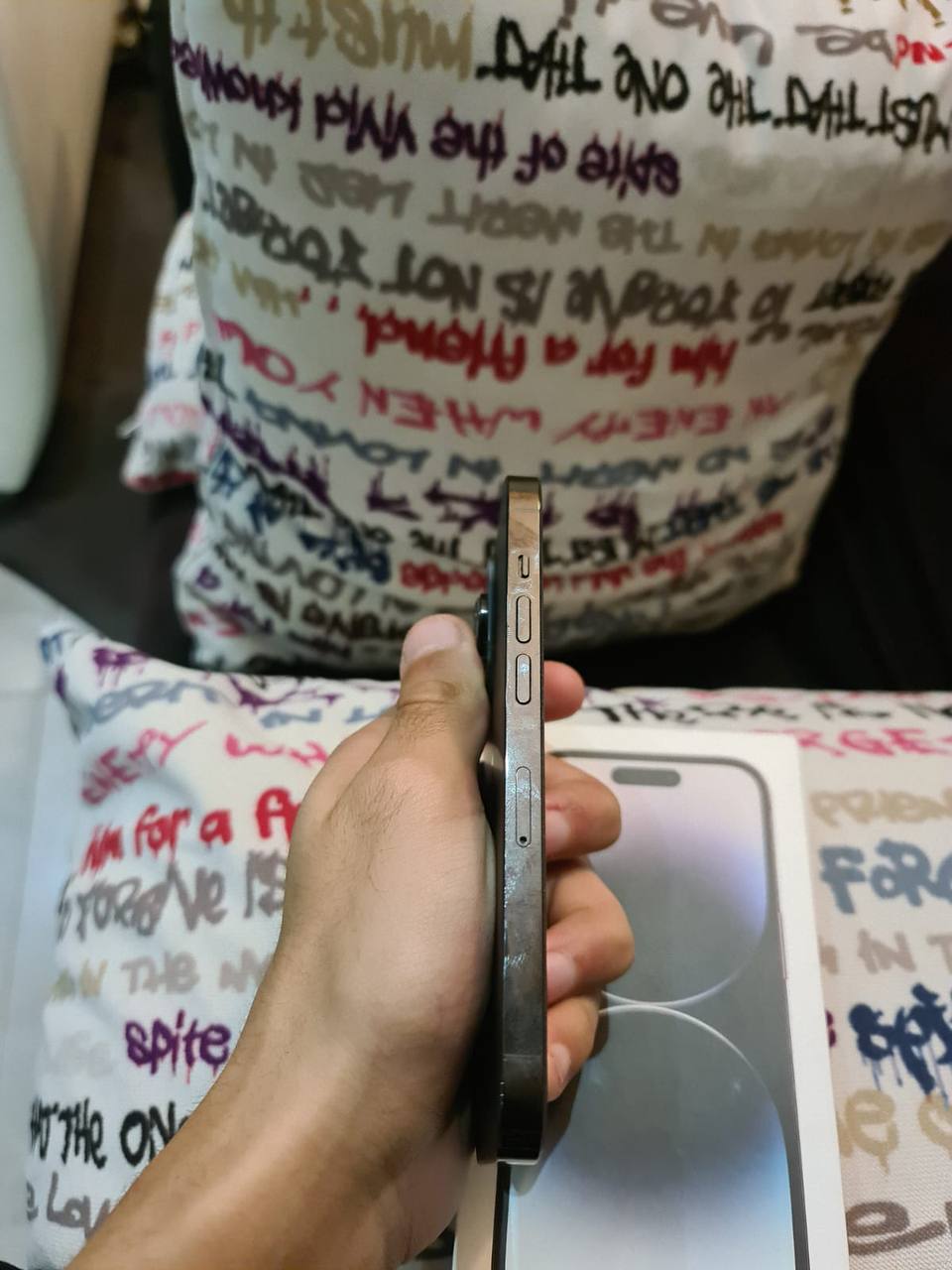 iPhone 14 Pro, сим-версия, 1200 лари