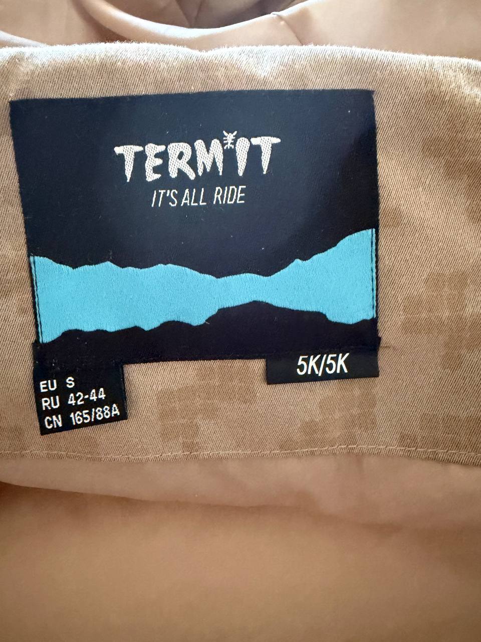 Сноубордическая куртка Termit 5K/5K, размер S (42–44)