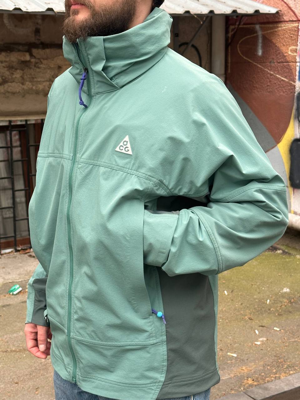 Ветровка Nike ACG Sunfarea, размер M