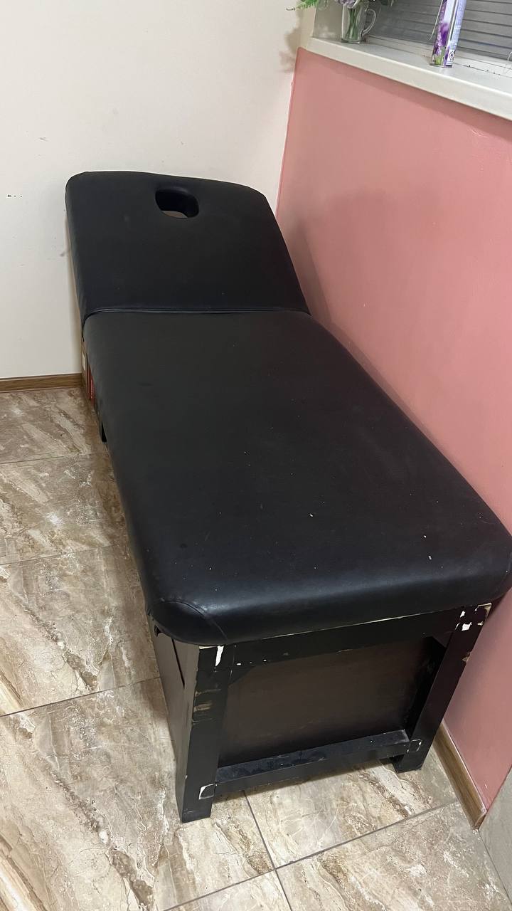 Массажный стол