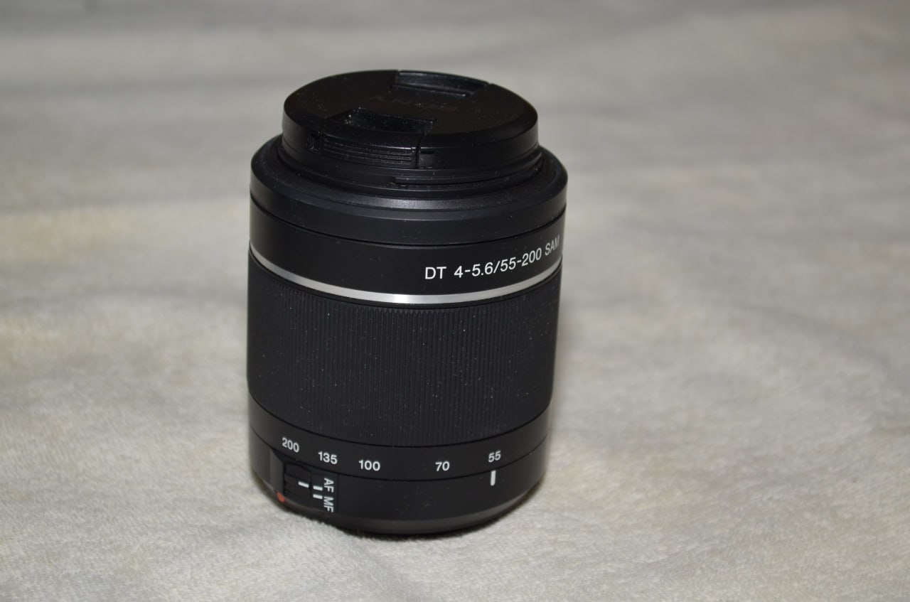 Sony DT 55-200mm f/4-5.6 SAM объектив (Sony A-mount)
