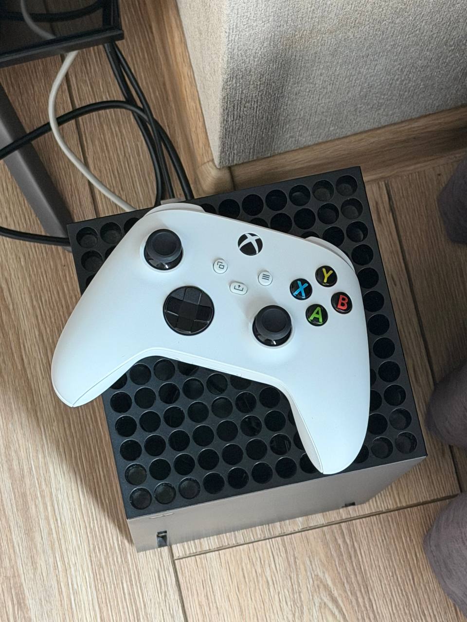 Xbox Series X с 2 джойстиками
