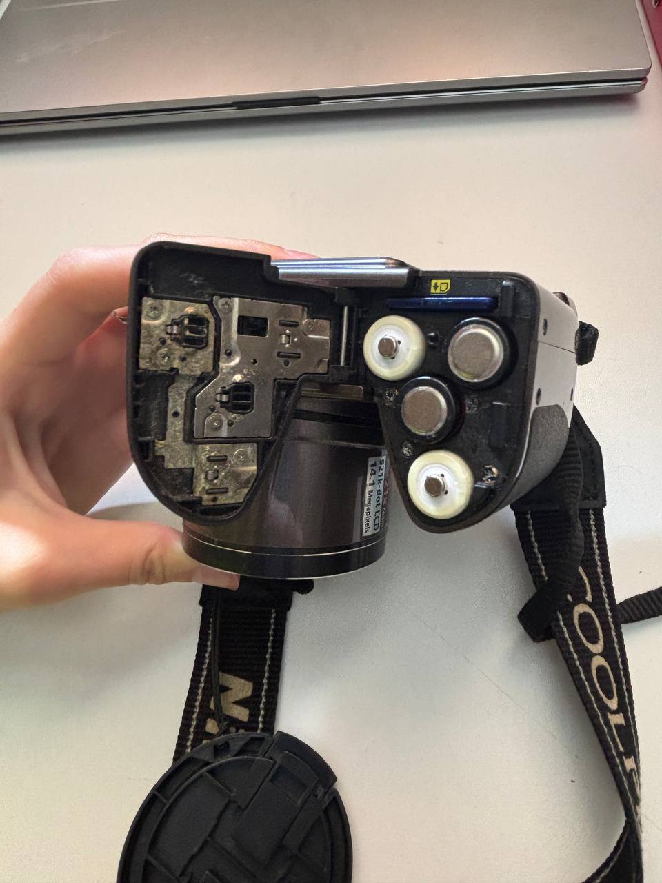 Фотоаппарат Nikon Coolpix L120 + зарядное + карта памяти 2GB