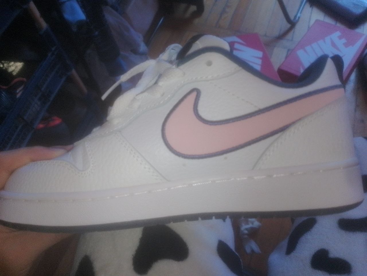 Кроссовки Nike 38 размер