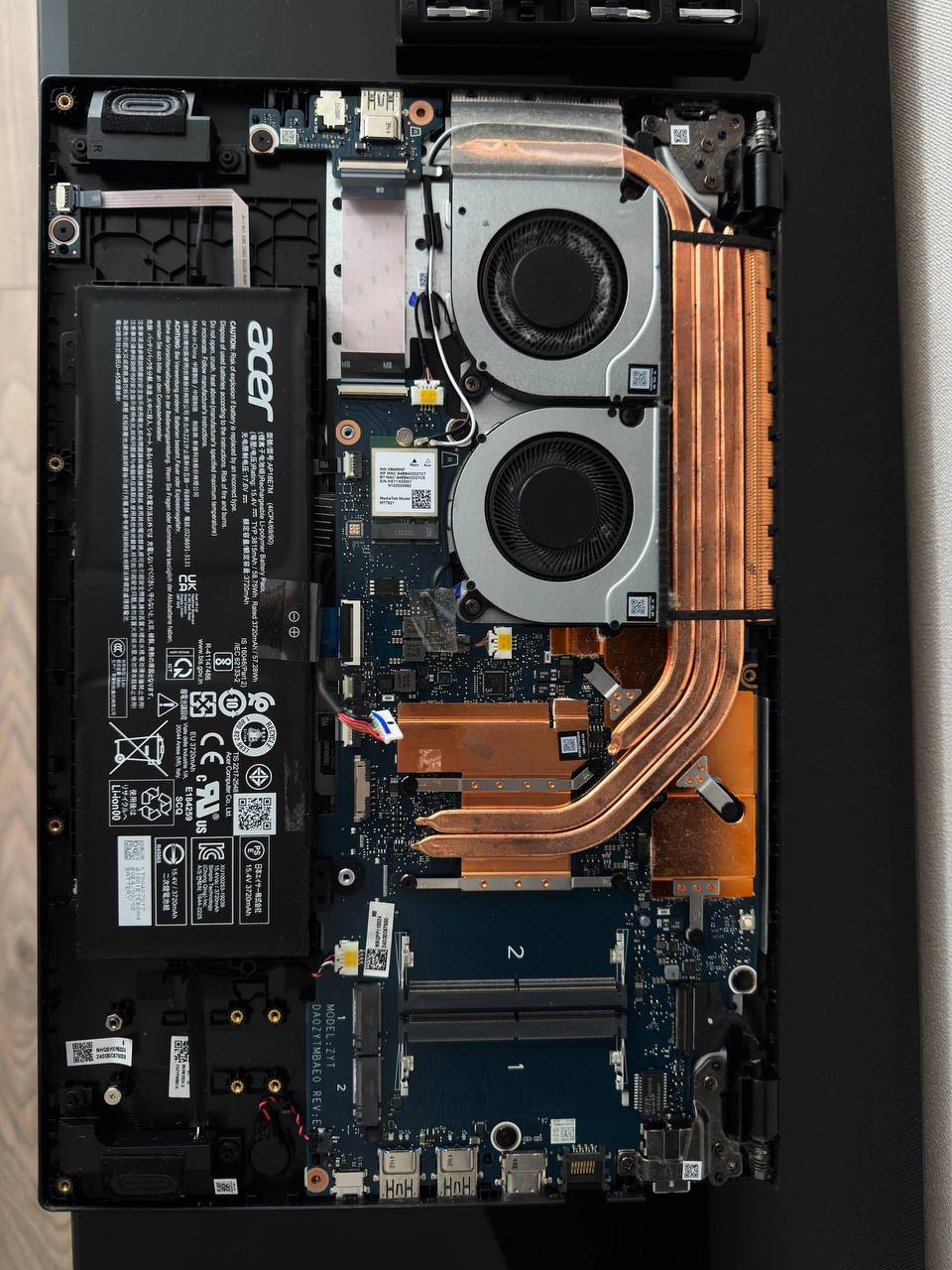 Acer Nitro V 15 ANV15-41 на запчасти (Ryzen 7 7735HS, RTX 3050)