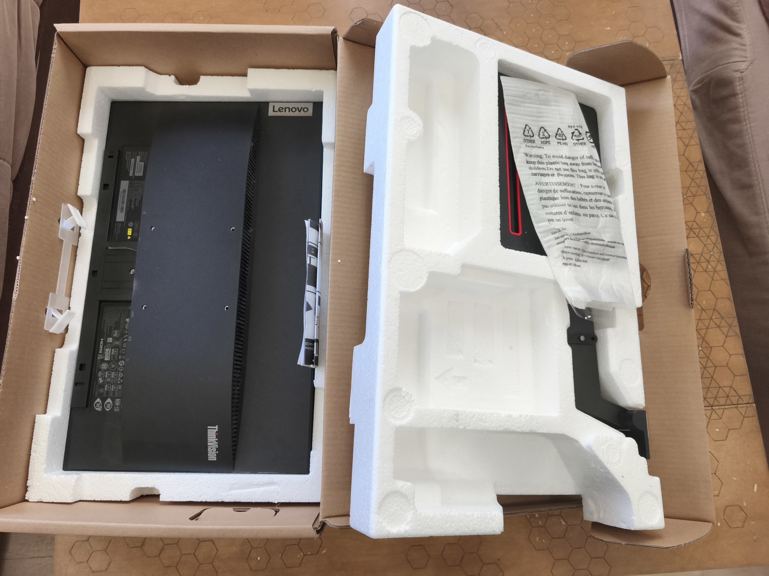 Монитор Lenovo ThinkVision S22e-19 21.5" Full HD