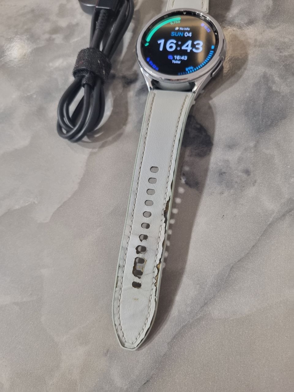 Samsung Galaxy Watch 6 Classic с зарядкой