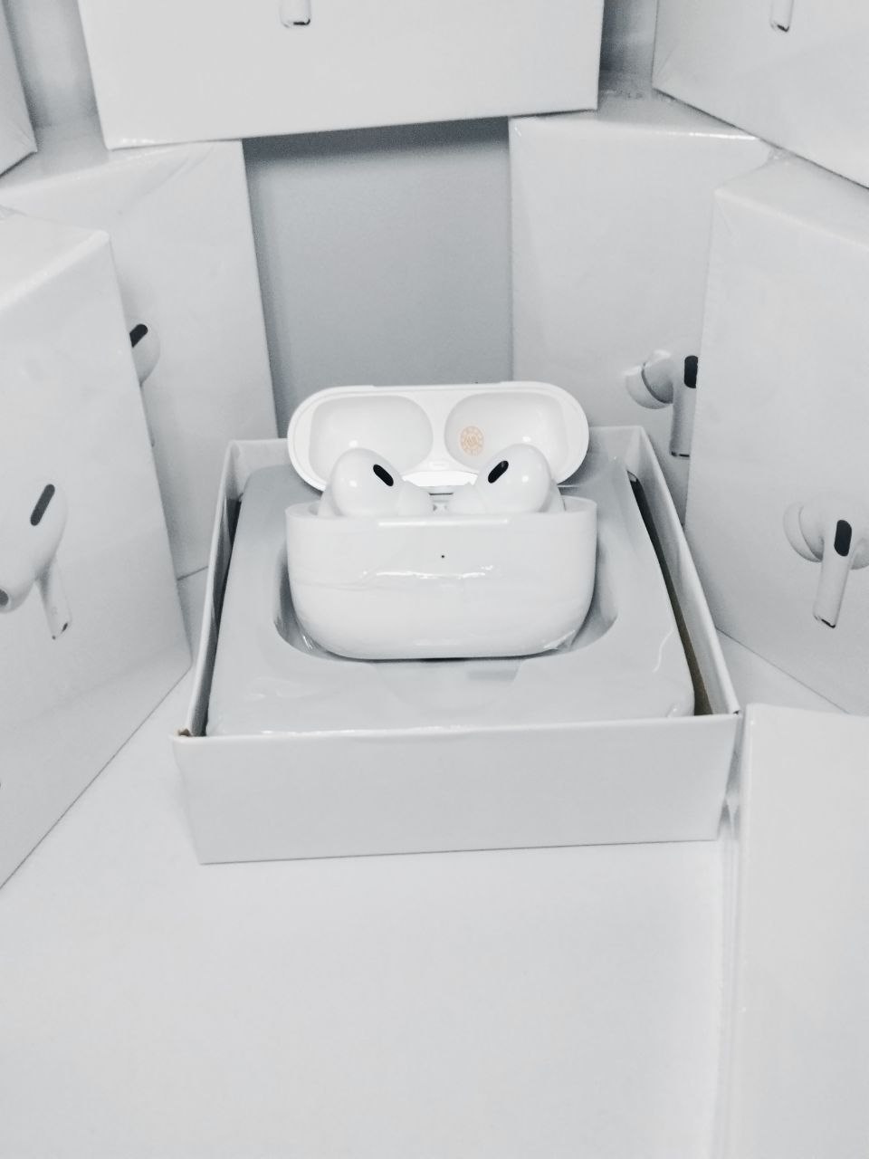 Apple AirPods Pro 2 беспроводные наушники