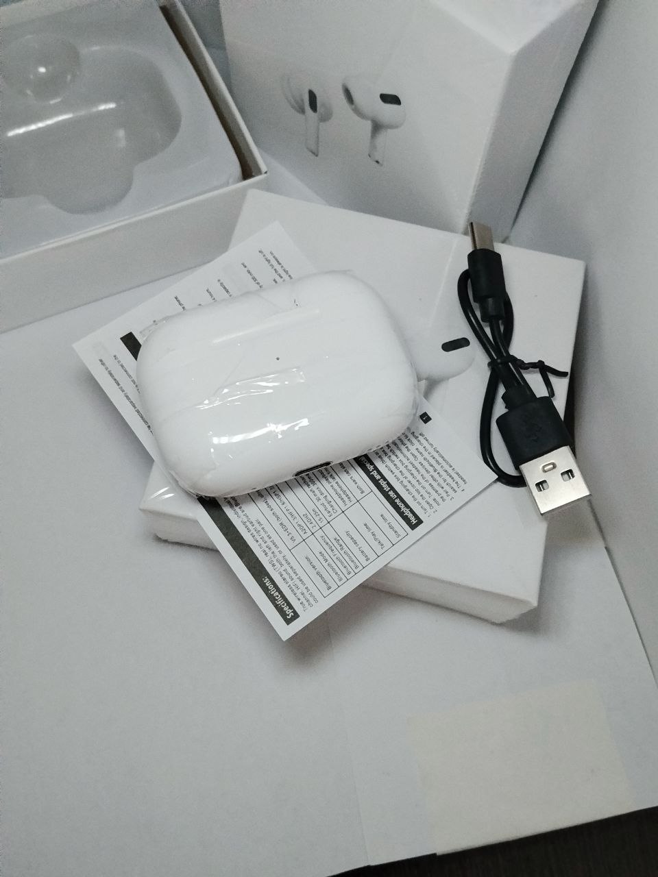 Apple AirPods Pro 2 беспроводные наушники