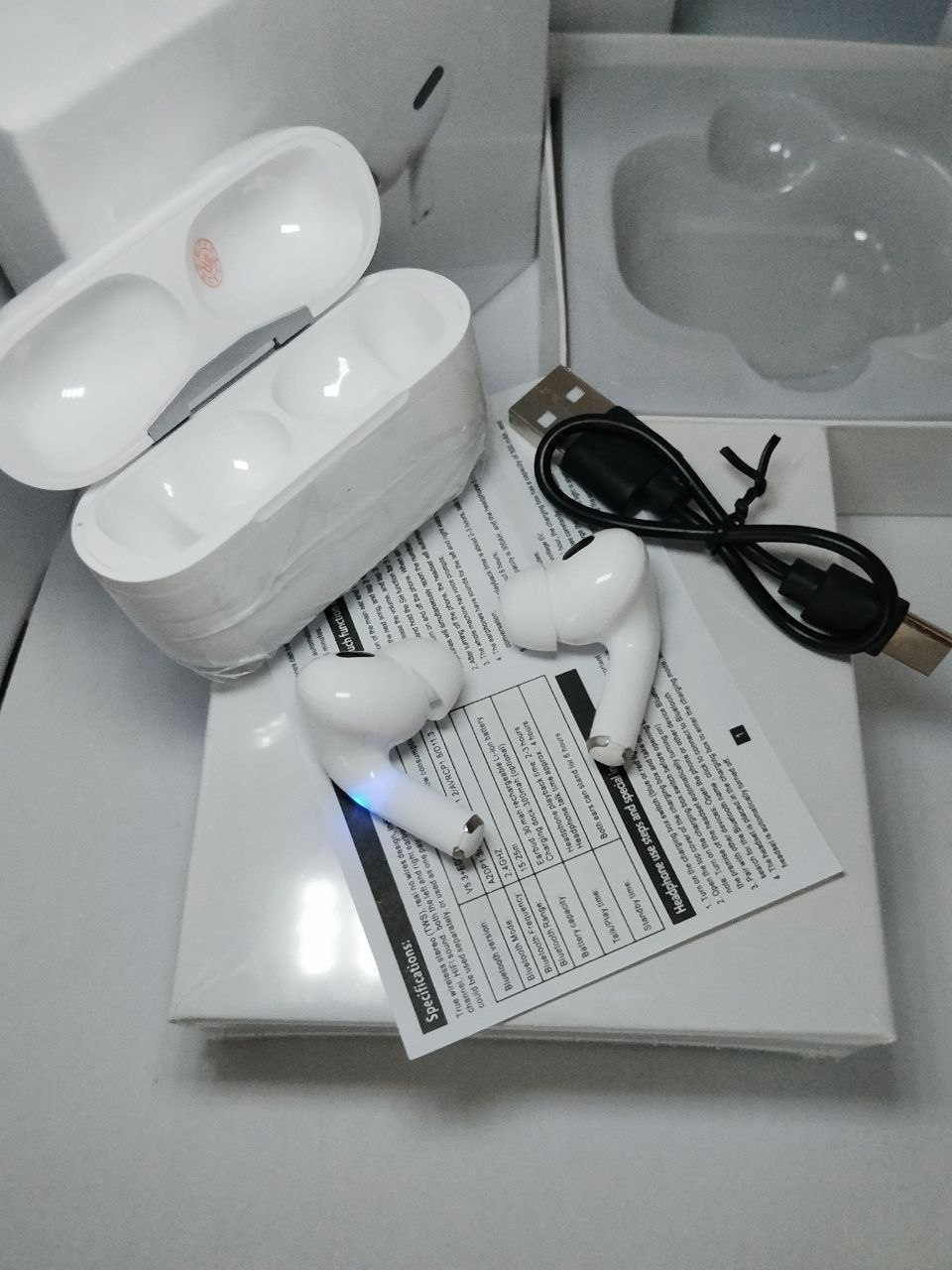 Apple AirPods Pro 2 беспроводные наушники