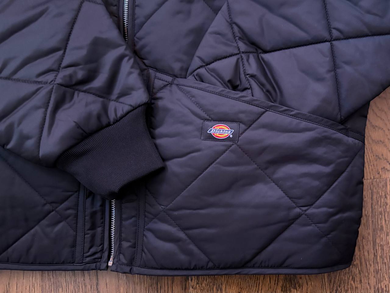 Куртка бомбер Dickies черная размер L, новая