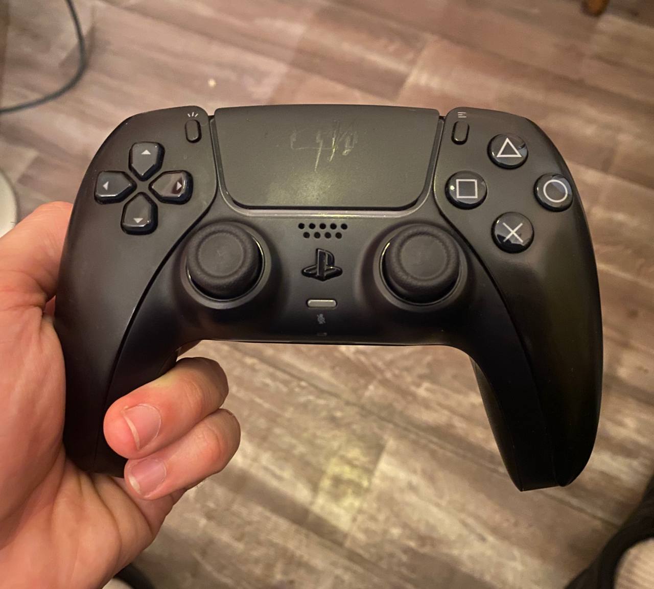 Джойстик DualSense от PlayStation 5