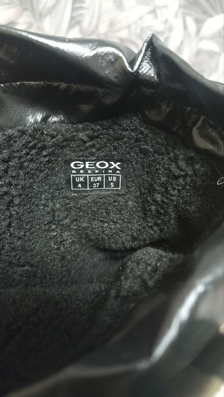 Дутики Geox 37 размер, новые