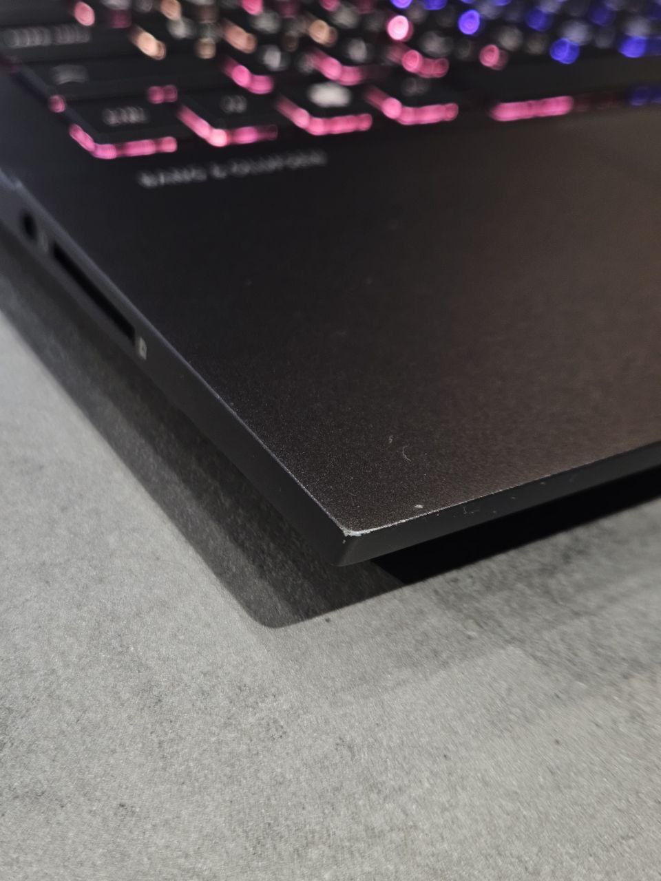 Игровой ноутбук HP Omen 15-en1030ur