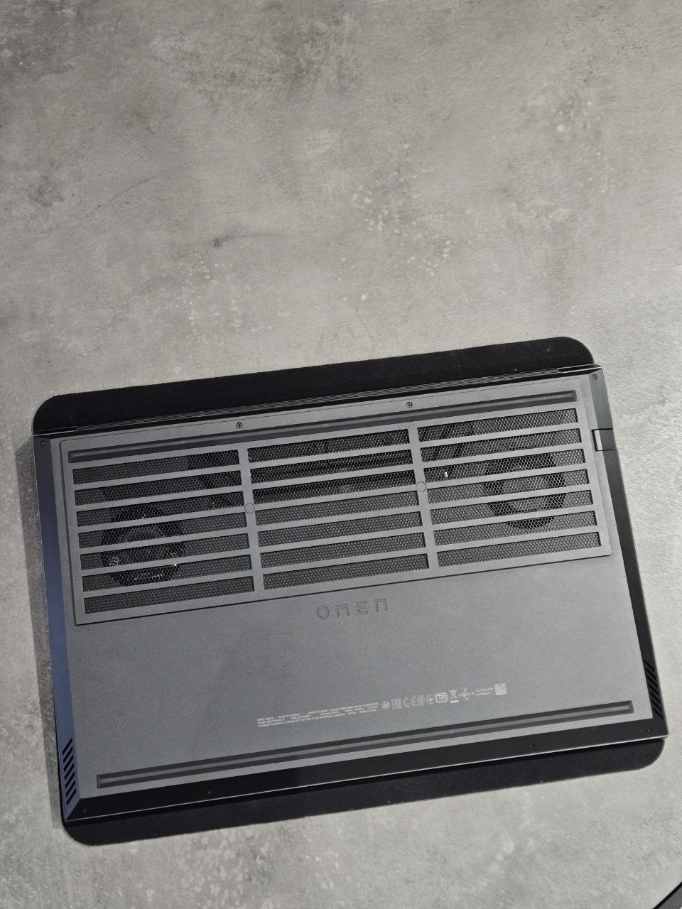 Игровой ноутбук HP Omen 15-en1030ur