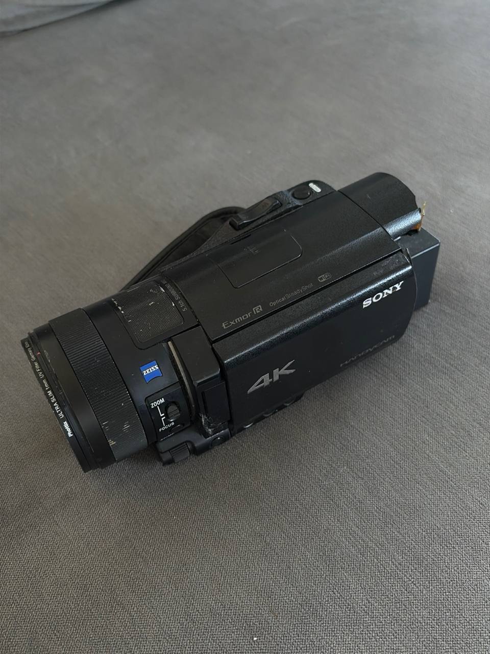 Видеокамера Sony FDR-AX100 4K
