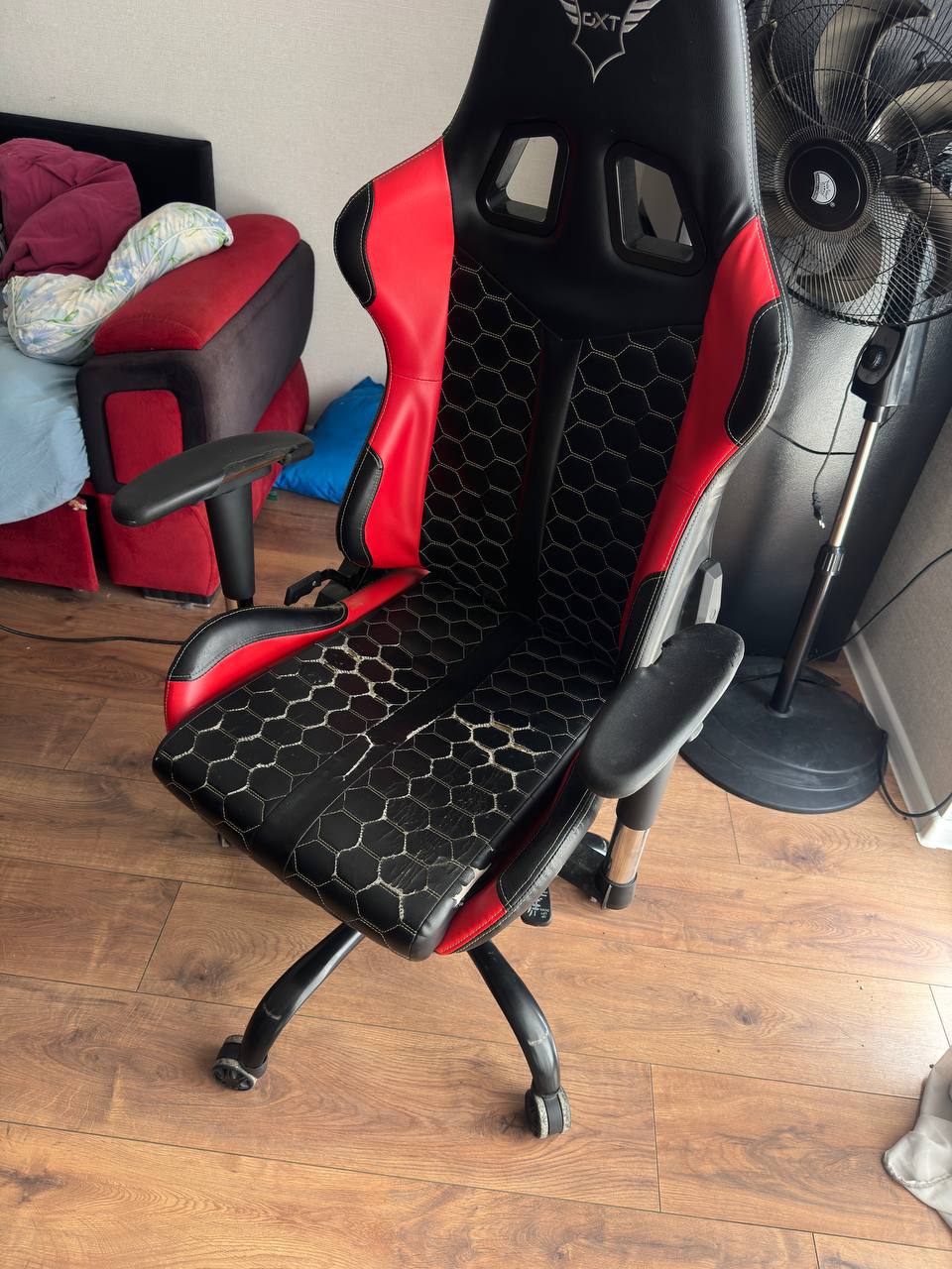 Игровое кресло GXT