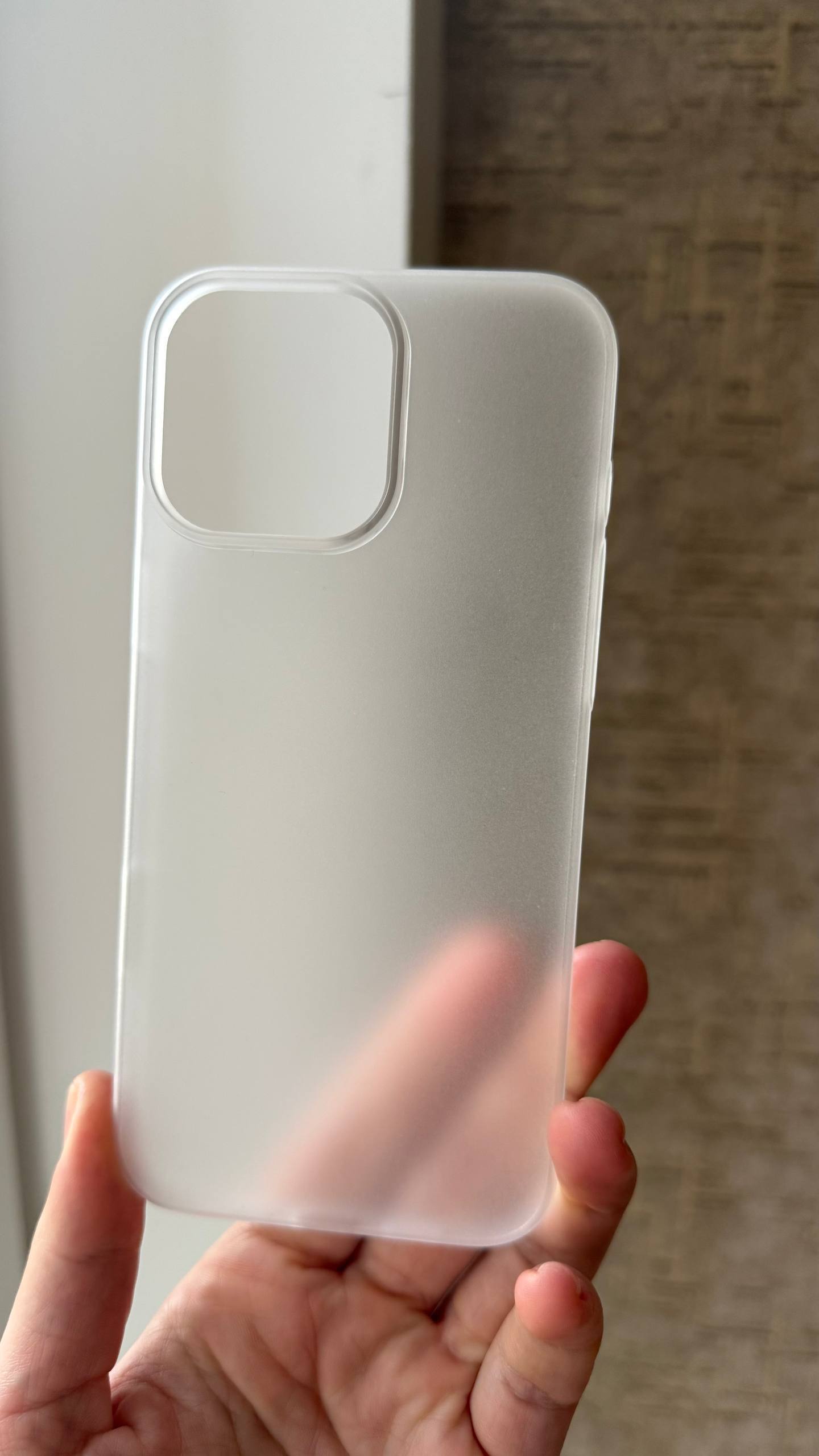 Чехол на iPhone 16 Pro Max