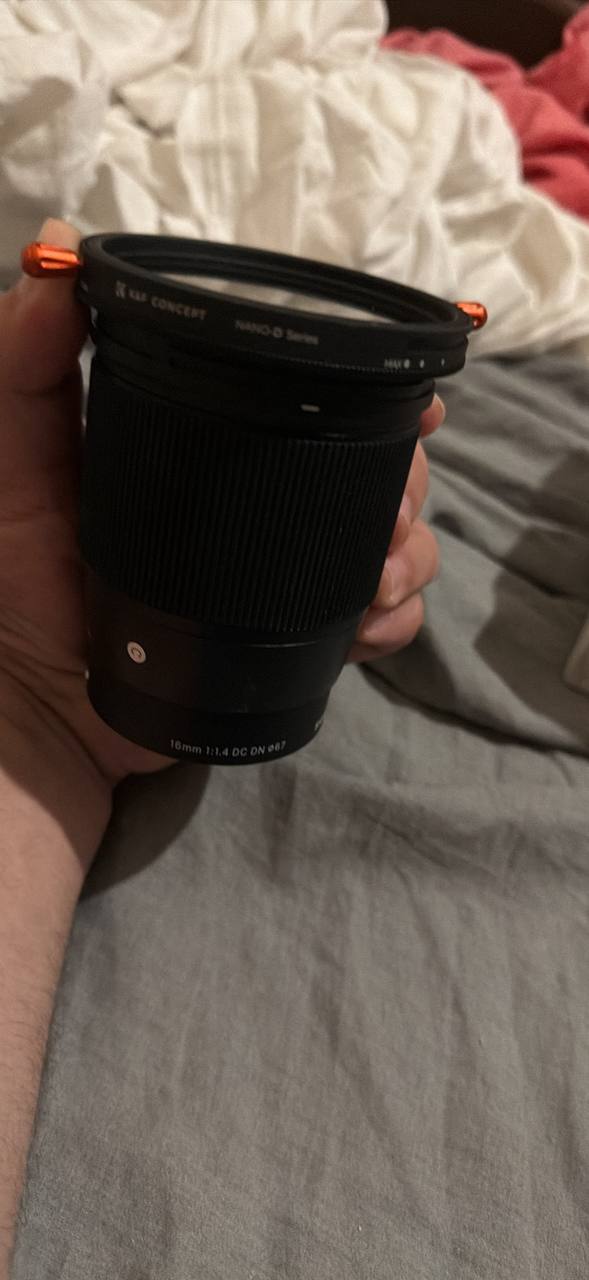Объектив Sigma 16mm f/1.4 DC DN для Sony E
