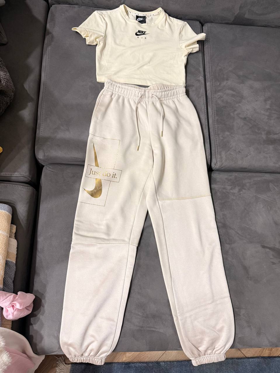 Топ Nike S