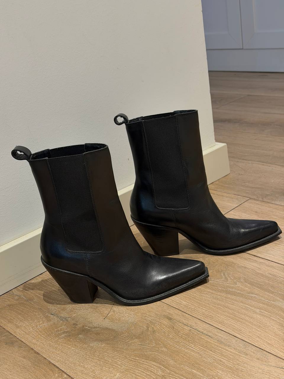 Казаки кожаные Zara 40 размер