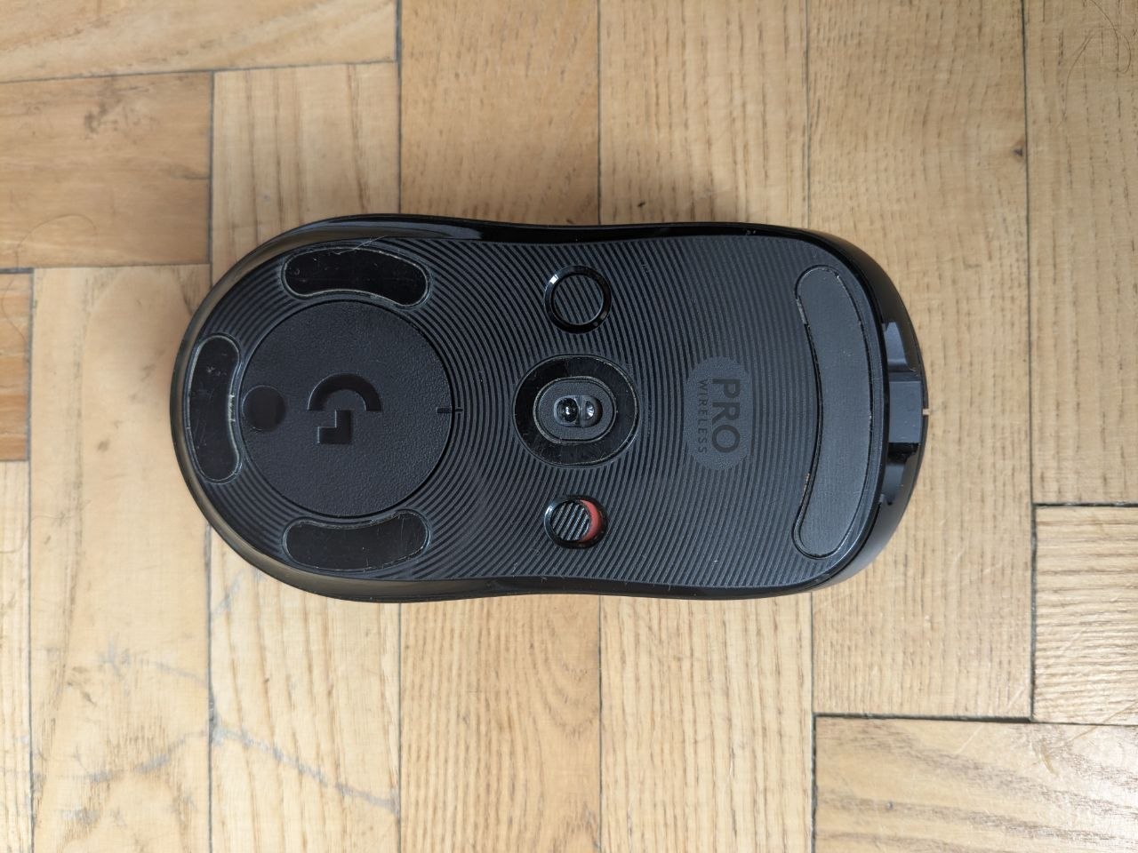 Игровая мышь Logitech G Pro Wireless