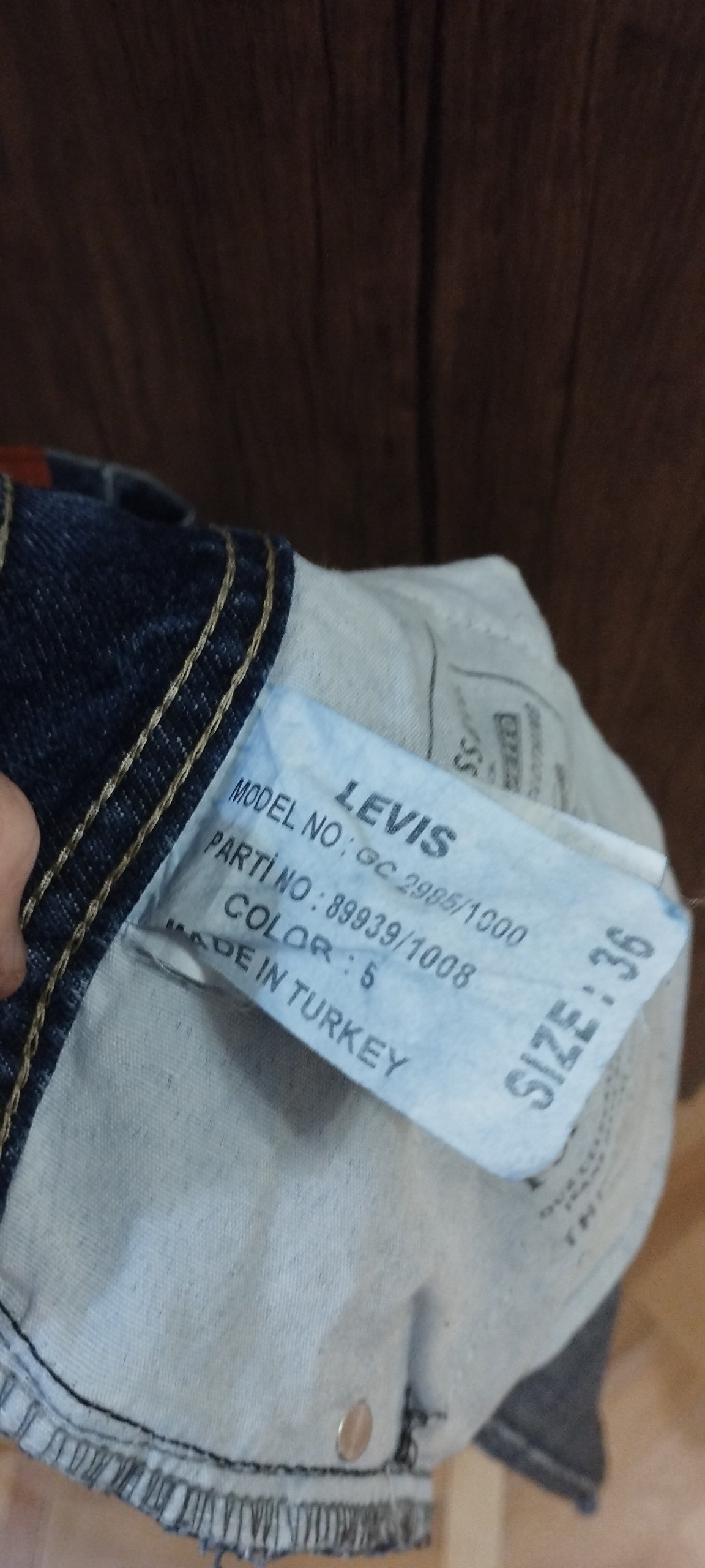 Джинсы Levis 36 размер