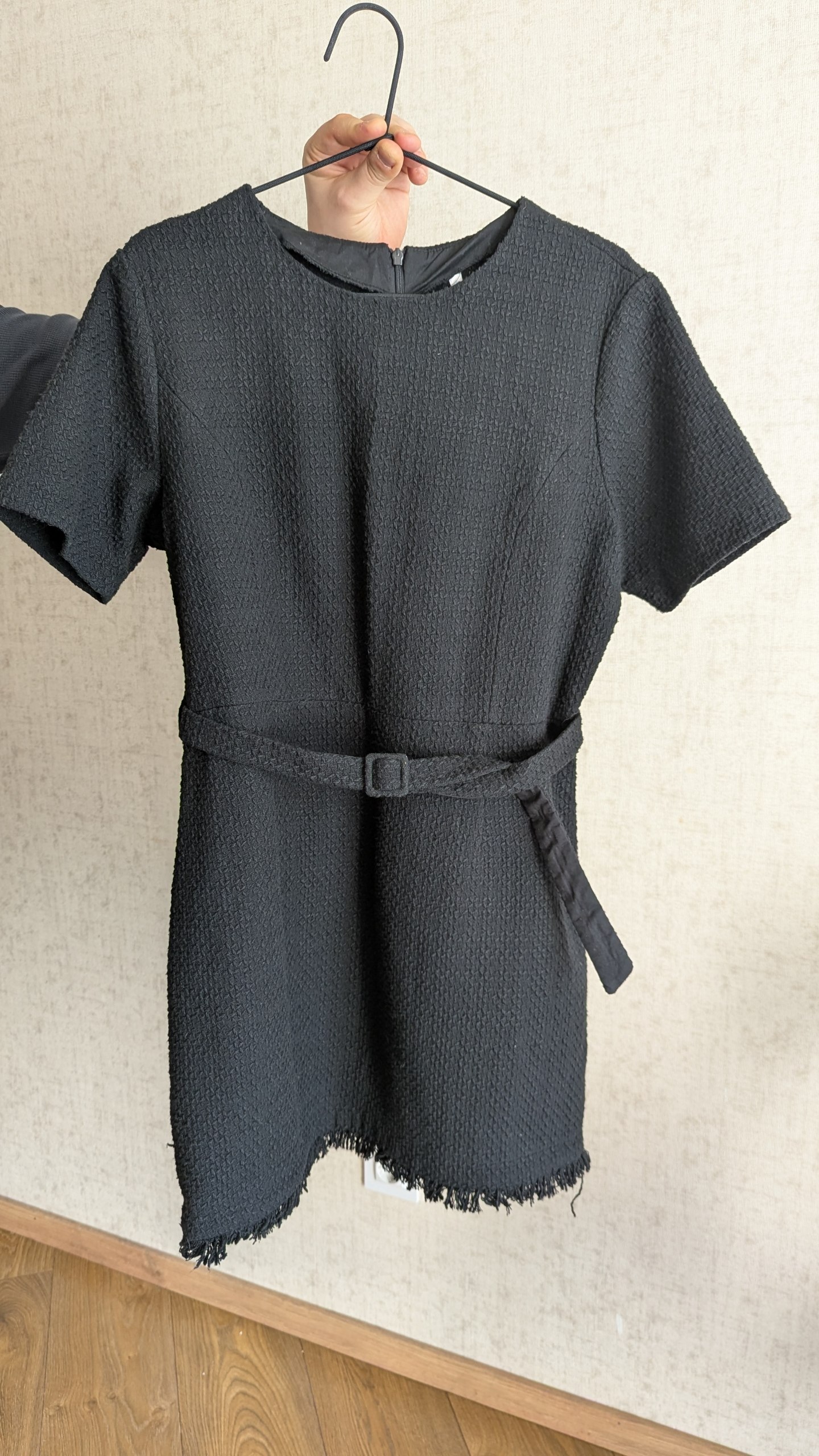 Черное твидовое платье L-XL