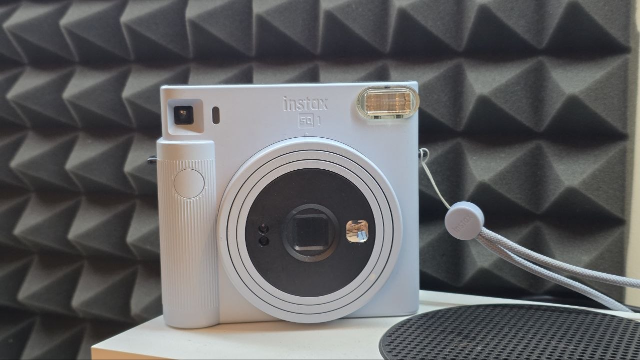 Фотоаппарат Fujifilm Instax SQ1