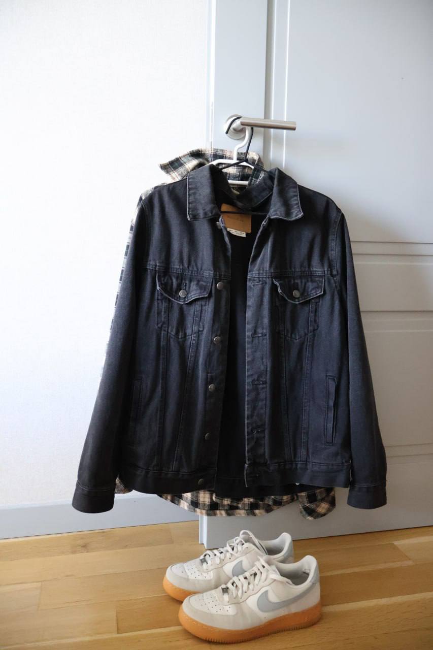 Джинсовая куртка Pull&Bear черная, M