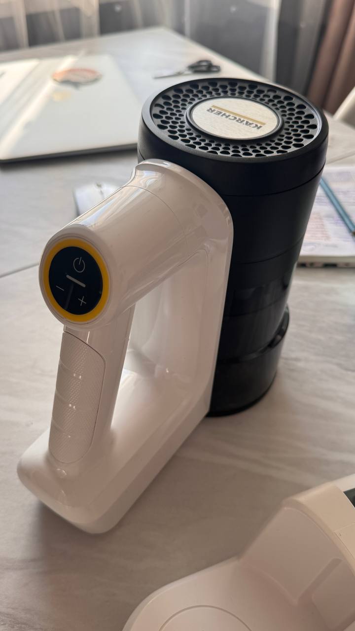Вертикальный пылесос Karcher