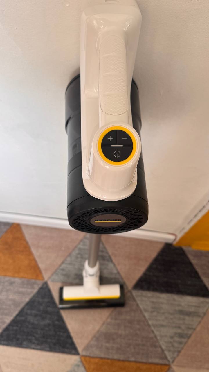 Вертикальный пылесос Karcher