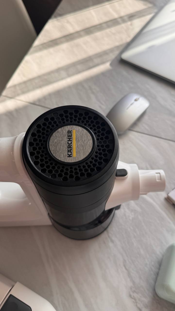 Вертикальный пылесос Karcher