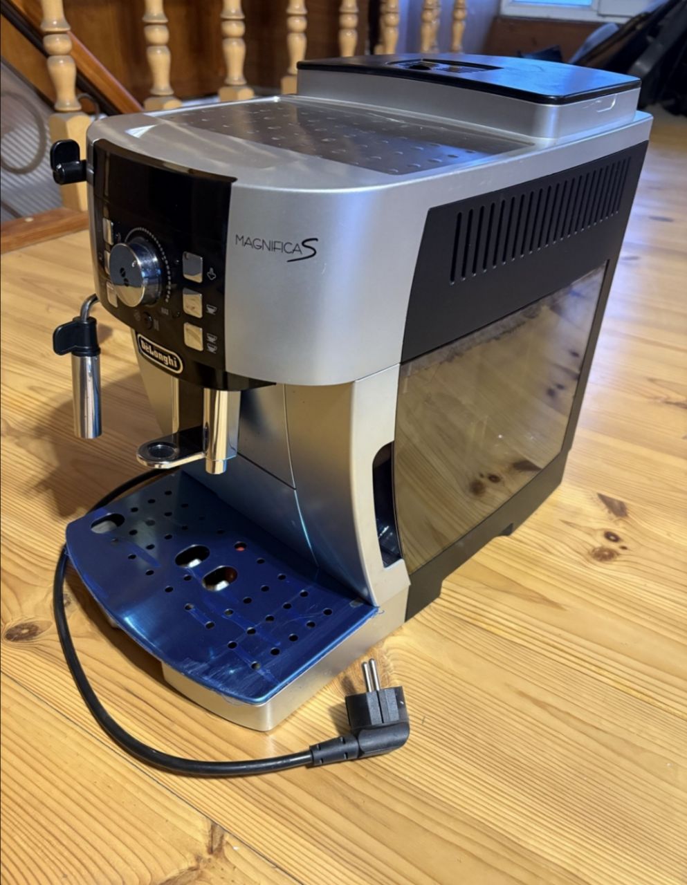 Кофемашина Delonghi