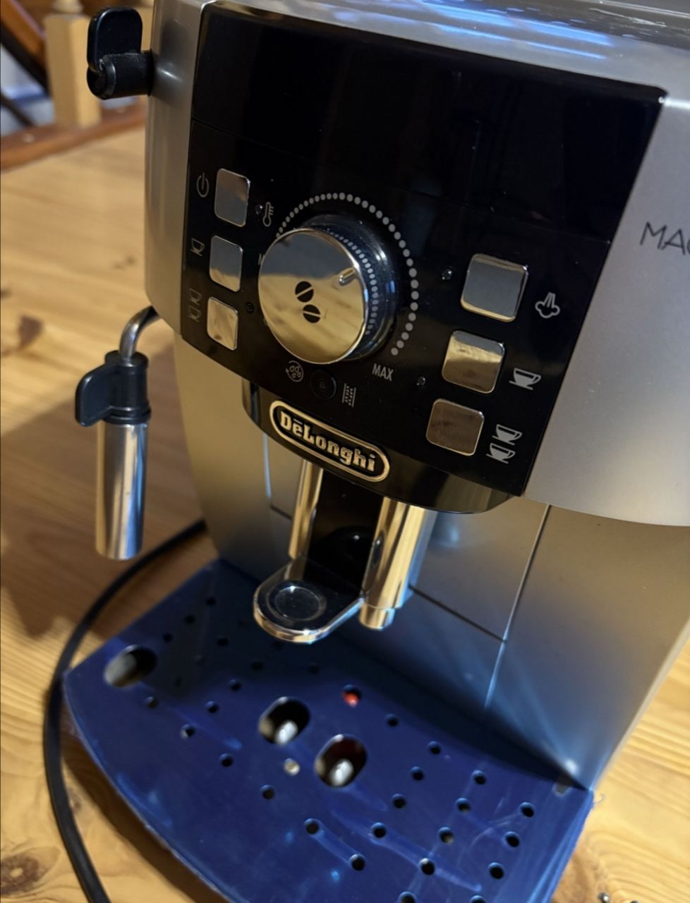 Кофемашина Delonghi