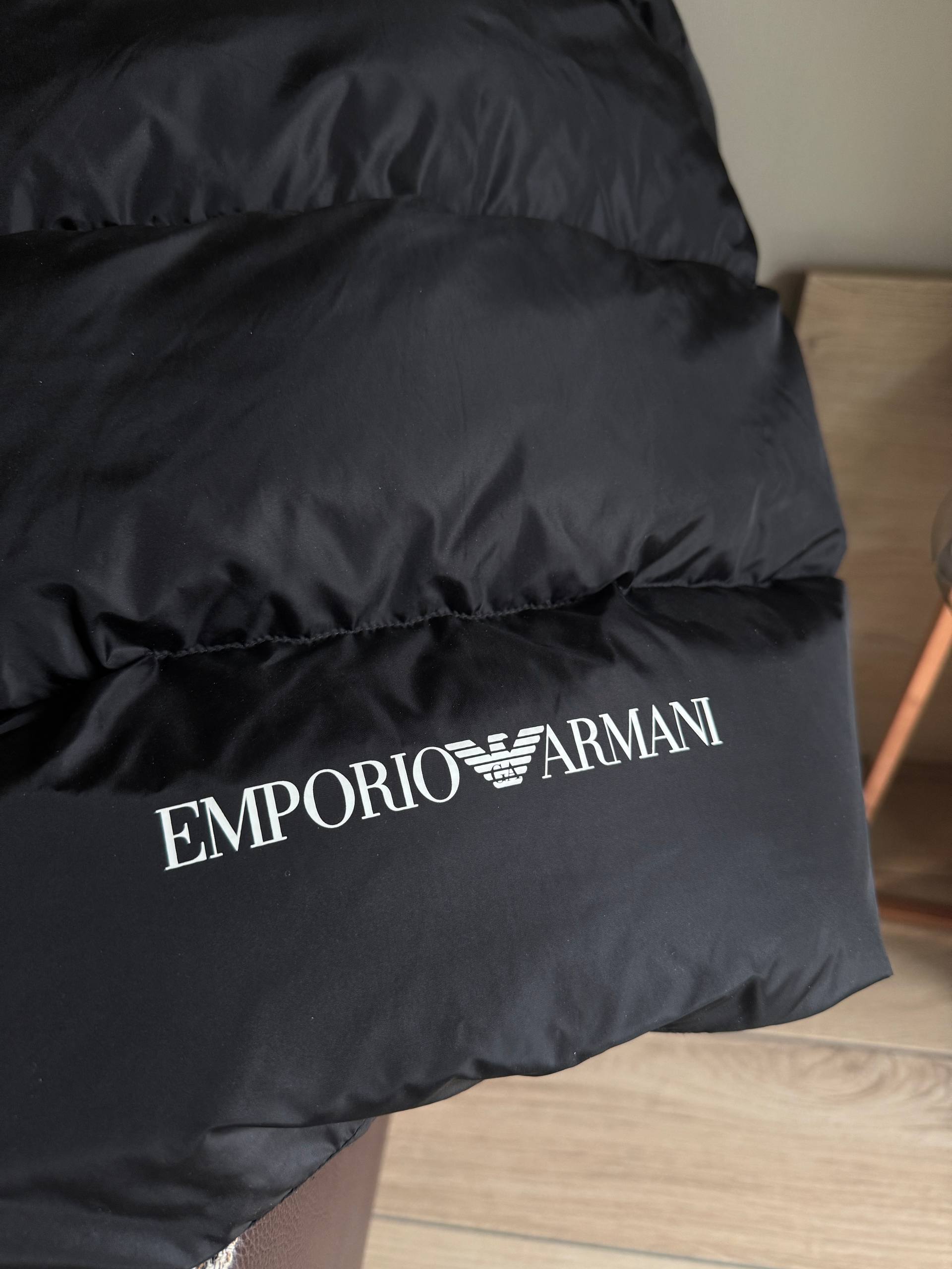 Мужской пуховик Emporio Armani, размер 46
