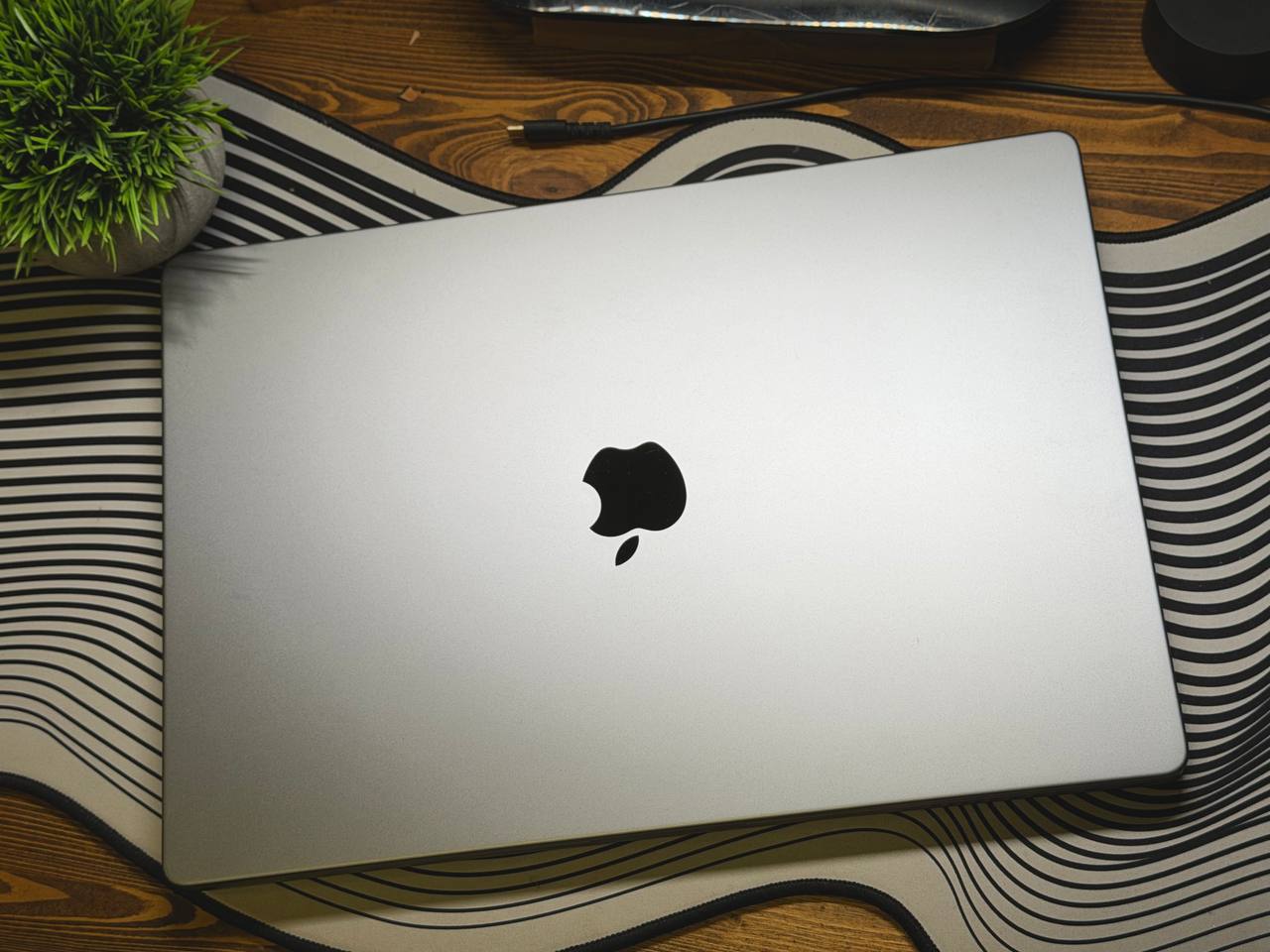 MacBook Pro 16" 2021 M1 Pro 16GB / 512GB SSD